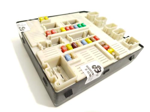 Used Fuse box RENAULT MEGANE III Hatchback (BZ0/1_, B3_) 1.6 16V (BZ1B, BZ1H) (110 hp) 22729177