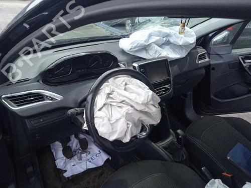 Radio PEUGEOT 208 I (CA_, CC_) 1.2 VTI 82 | BP8209603E6 