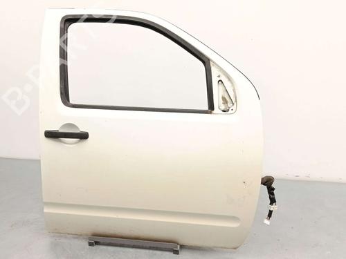 dr-hjre-fortil-nissan-navara-np300-d40-2004-39402822 main image