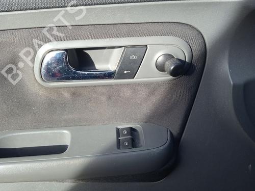 Throttle body SEAT IBIZA III (6L1) 1.4 16V | BP30876875M82