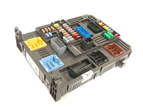 Used Fuse box Fuse box 38465684 38465684