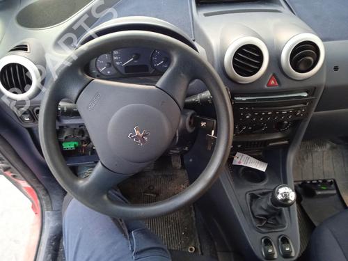 Left headlight PEUGEOT 1007 (KM_) 1.4 HDi | BP29402800C28