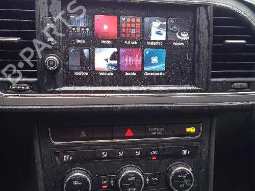 Front right window mechanism SEAT LEON ST (5F8) 1.4 TGI | BP11962229C23 