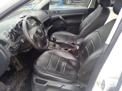 Left mirror SKODA OCTAVIA II (1Z3) | BP17018768C26