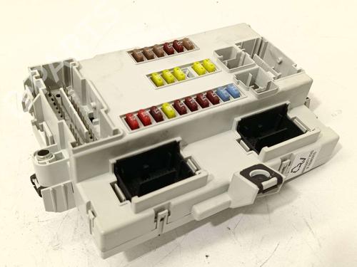 Used Fuse box Fuse box 38565154 38565154