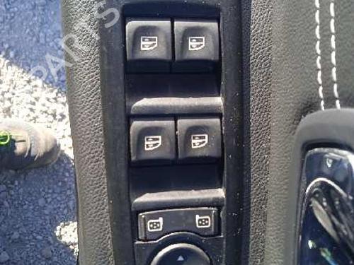 Instrument cluster RENAULT SCÉNIC III (JZ0/1_)  | BP15527259C47 