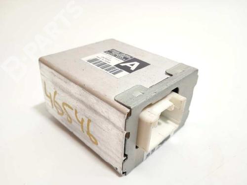 Used Electronic module LEXUS RX (MCU15) 300 (MCU10_, MCU10R) (201 hp) 9438401