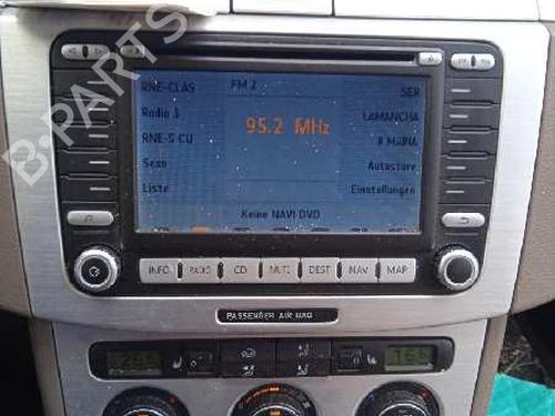 Left front fog light VW PASSAT B6 Variant (3C5) 2.0 TDI 16V | BP15800500C30 