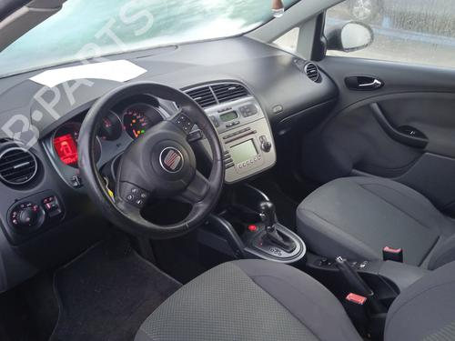 Left headlight SEAT ALTEA (5P1) 2.0 TDI 16V | BP31638926C28 