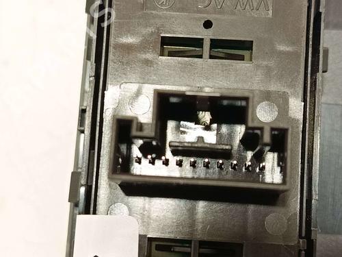 Left front window switch SEAT ARONA (KJ7, KJP) 1.0 TSI | BP37873884I27 - Image 5