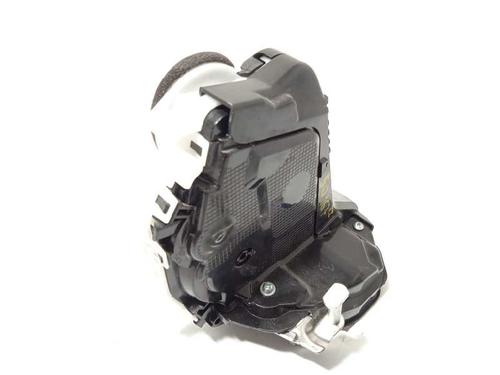 Used Rear left lock TOYOTA YARIS (_P13_) 1.5 Hybrid (NHP130_, NHP130) (101 hp) 12922780