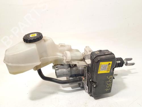 Brake master cylinder TOYOTA COROLLA Hatchback (_E21_, _EA1_, _EH1_) 1.8 Hybrid (ZWE211) | BP28673860M77