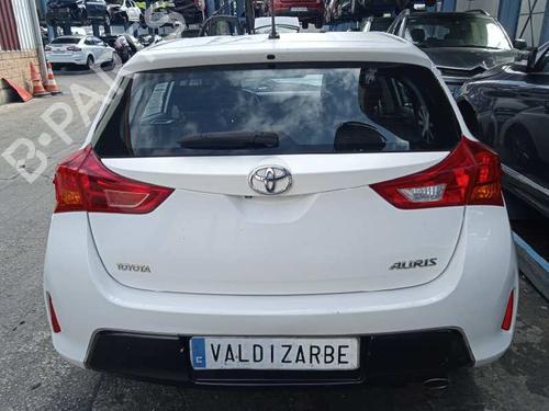 Instrument cluster TOYOTA AURIS (_E18_) 2.0 D-4D (ADE186_, ADE186R) | BP24398227C47 