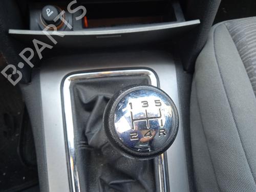 Right taillight PEUGEOT 407 (6D_) 1.6 HDi 110 (6D9HZC, 6D9HYC) | BP28141156C35