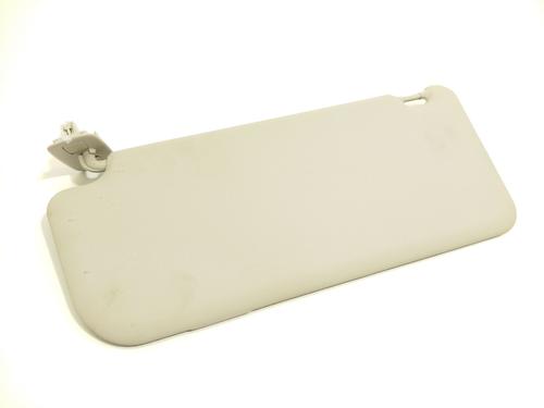 Used Right sun visor Right sun visor 28424425 28424425