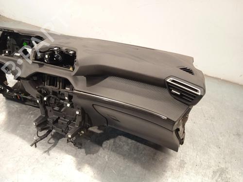 Dashboard PEUGEOT 208 II (UB_, UP_, UW_, UJ_) 1.2 PureTech 100 | BP30154889C46