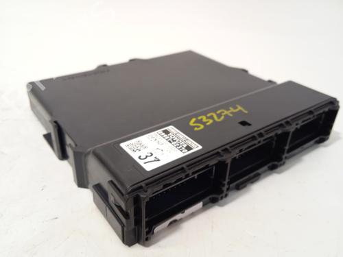 Used Electronic module Electronic module TOYOTA COROLLA Hatchback (_E21_, _EA1_, _EH1_) 1.8 Hybrid (ZWE211, ZWE219) (122 hp) 26325348 26325348