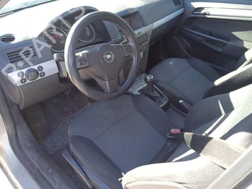 Left headlight OPEL ASTRA H (A04)  | BP11831332C28 