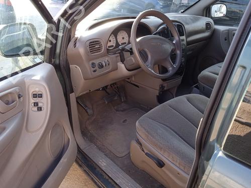 Left headlight CHRYSLER VOYAGER IV (RG, RS) 2.4 | BP18906432C28 