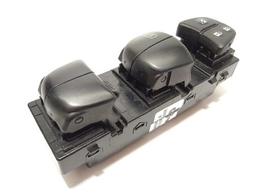 BP17785676I27 main image