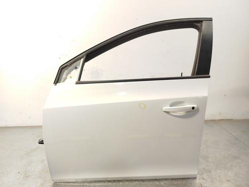 left-front-door-chevrolet-cruze-hatchback-j305-2010-23565541 main image