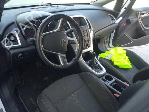 Right tailgate light OPEL ASTRA J (P10)  | BP10983354C80 