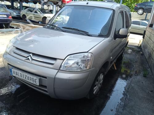 Left headlight CITROËN BERLINGO / BERLINGO FIRST MPV (MF_, GJK_, GFK_) 2.0 HDI 90 (MFRHY) | BP28124468C28 