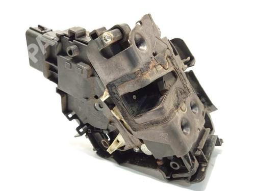Venstre foran lås FORD FOCUS II (DA_, HCP, DP) 1.6 TDCi (109 hp) 8885164
