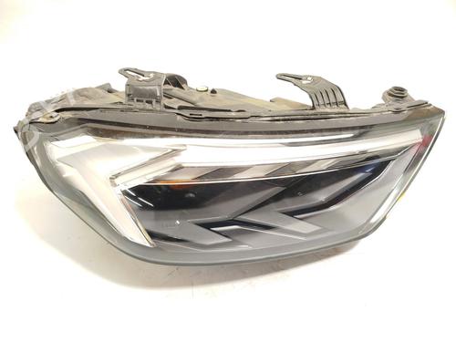 Phare droit AUDI A1 Sportback (GBA) 30 TFSI (116 hp) 31974034
