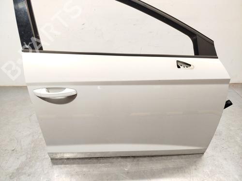 Right front door SEAT LEON (5F1) 1.4 TGI | BP32340576C3