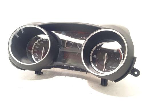 Used Instrument cluster Instrument cluster 37632421 37632421