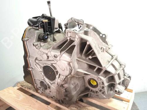 Gearbox MERCEDES-BENZ GLA-CLASS (X156) GLA 180 (156.942) | BP13372081M3 