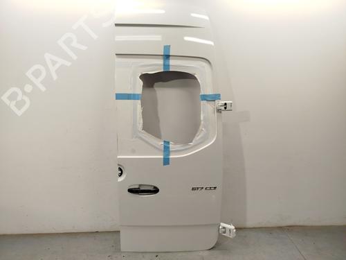 Used Right rear door MERCEDES-BENZ SPRINTER 4-t Van (B907, B910) 419 CDI RWD (907.643, 907.645, 907.647) (190 hp) 32132173