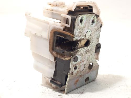 front-right-lock-fiat-tipo-saloon-356_-357_-2015-25623340 main image