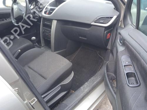 Fuse box PEUGEOT 207 (WA_, WC_) 1.6 HDi | BP31448373E1 