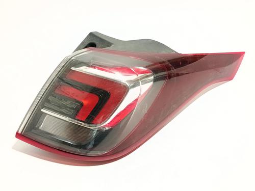 Used Right taillight Right taillight OPEL CROSSLAND X / CROSSLAND (P17, P2QO) 1.5 Turbo D (75) (102 hp) 34124001 34124001
