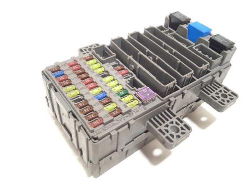 Used Fuse box Fuse box 9713793 9713793