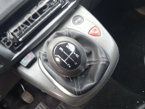 Right front fenders RENAULT SCÉNIC II (JM0/1_) 1.6 (JM0C, JM0J, JM1B) | BP31013529C42