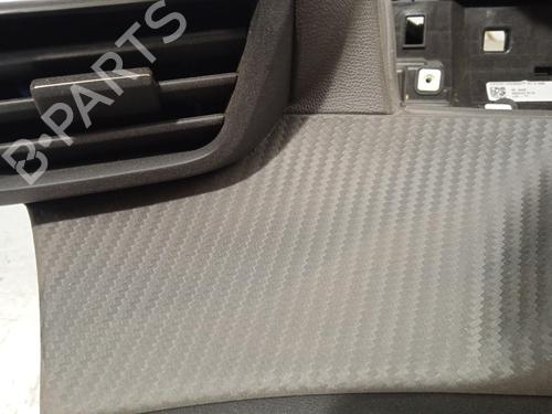 Dashboard PEUGEOT 208 II (UB_, UP_, UW_, UJ_) 1.2 PureTech 100 | BP30154889C46