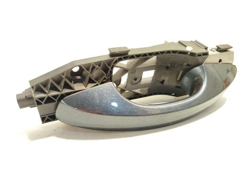 Venstre foran utvendig håndtak SEAT ARONA (KJ7, KJP) 1.0 TSI (95 hp) 29908172