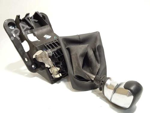 Used Gear lever PEUGEOT 208 I (CA_, CC_) 1.5 BlueHDI 100 (102 hp) 8900793