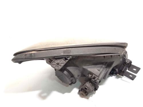 Left headlight KIA SPORTAGE II (JE_, KM_) 2.0 i 16V | BP16767154C28