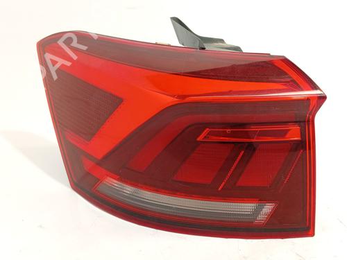 left-taillight-vw-t-roc-a11-d11-2017-36779426 main image