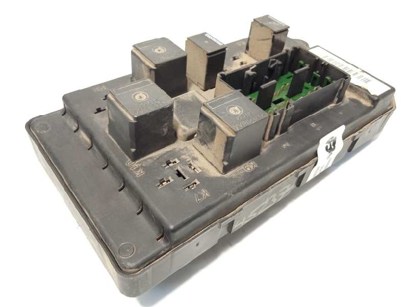 Fuse box JEEP GRAND CHEROKEE III (WH, WK) 3.0 CRD 8243550 BParts
