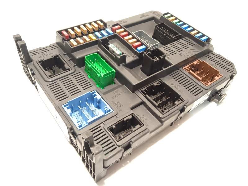 Fuse box PEUGEOT 208 I (CA_, CC_) 1.2 VTI 82 11142201 BParts