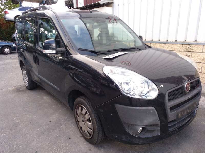 Interrupteur Hayon Arrière Doblo - Référence OEM 51829929 - Compatible Berline, Break, Utilitaire 263 MK2 (2010-2019)