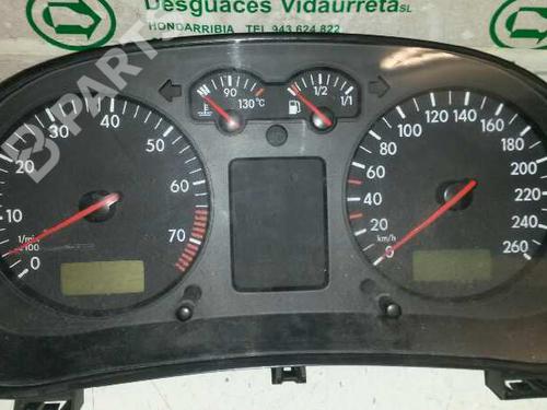 Used Instrument cluster VW GOLF IV (1J1) [1997-2008]  2975650