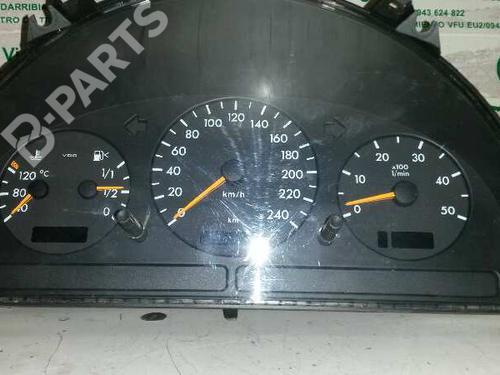 Used Instrument cluster MERCEDES-BENZ M-CLASS (W163) ML 270 CDI (163.113) (163 hp) 1314471