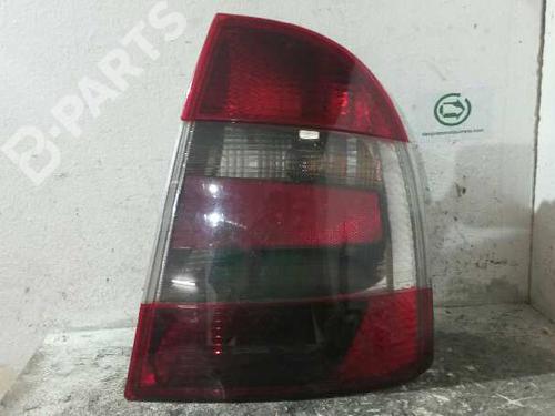 Højre baglygte SKODA SUPERB I (3U4) 1.9 TDI (130 hp) 1518383