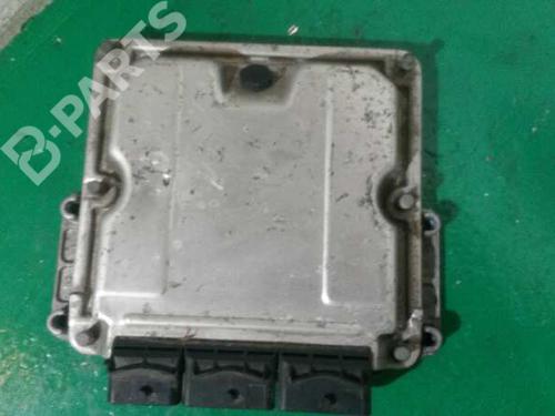 Used Engine control unit (ECU) RENAULT LAGUNA II Grandtour (KG0/1_) 1.9 dCi (KG0G) (120 hp) 1869125